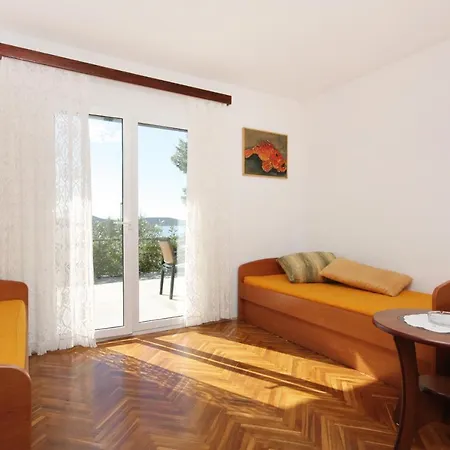 By The Sea - 5806 Apartamento Vodice