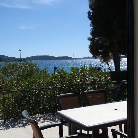 Apartamento By The Sea - 5806